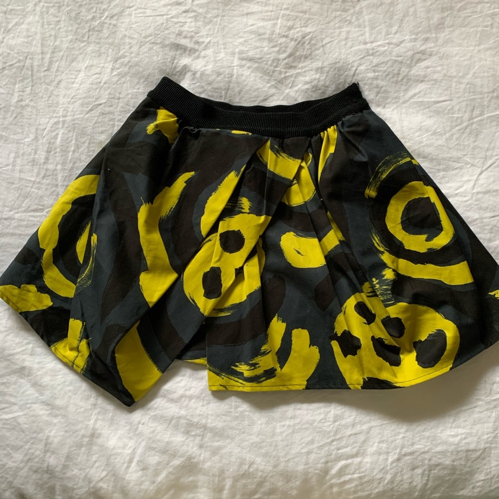 Eggs skirt